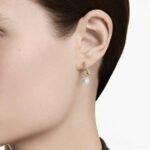 Gabriella earrings, Crystal pearl, Round cut, White, 18K gold finish - Image 2