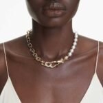Idyllia necklace, Crystal pearl, White, 18K gold finish - Image 2