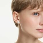 Matrix stud earrings, Crystal pearl, White, Rhodium plated - Image 2