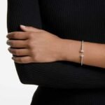 Mesmera cuff, Mixed cuts, White, Rhodium plated - Image 2
