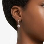 Una Angelic drop earrings, Round cut, Pavé, White, 18K rose gold finish - Image 2