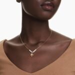Idyllia pendant Crystal pearl, Mixed cuts, Flower, Multicoloured, 18K gold finish - Image 2