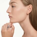 The Vienna Collection open ring Feather, White, Ruthenium plated - Image 2