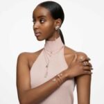 Una Angelic cocktail ring Round cut, Pavé, White, 18K rose gold finish - Image 6